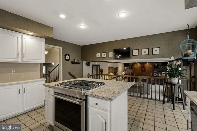 $559,900 | 691 Marlow Drive, York, PA 17402