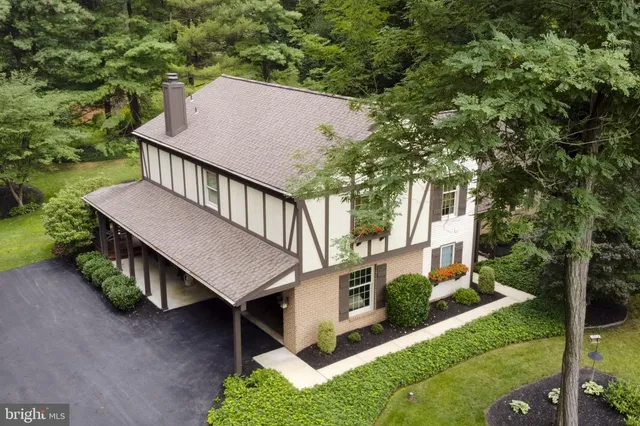 $559,900 | 691 Marlow Drive, York, PA 17402