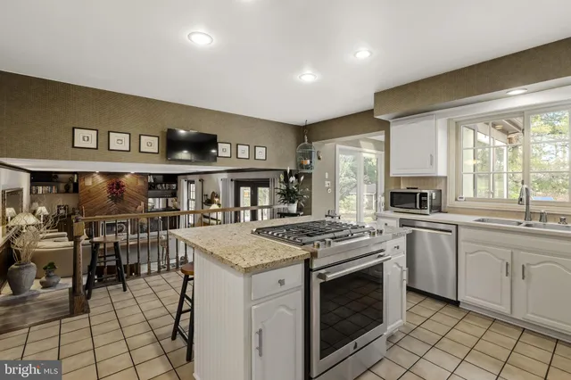 $559,900 | 691 Marlow Drive, York, PA 17402