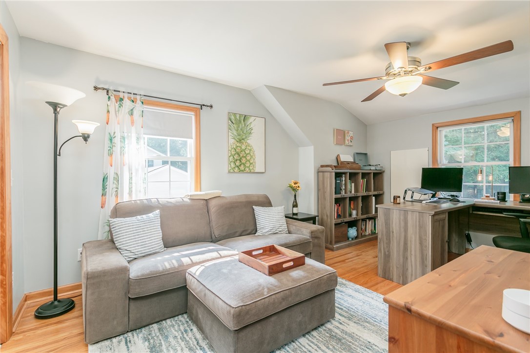 174 Dickinson Road Webster, NY 14580 - Photo 23 of 41