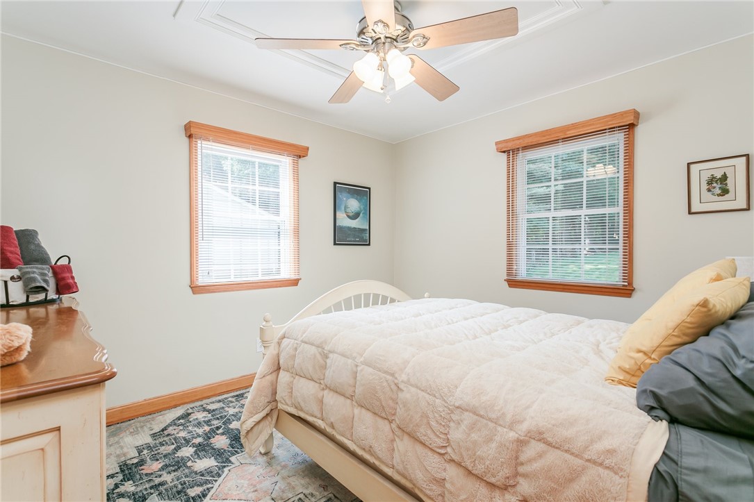 174 Dickinson Road Webster, NY 14580 - Photo 25 of 41