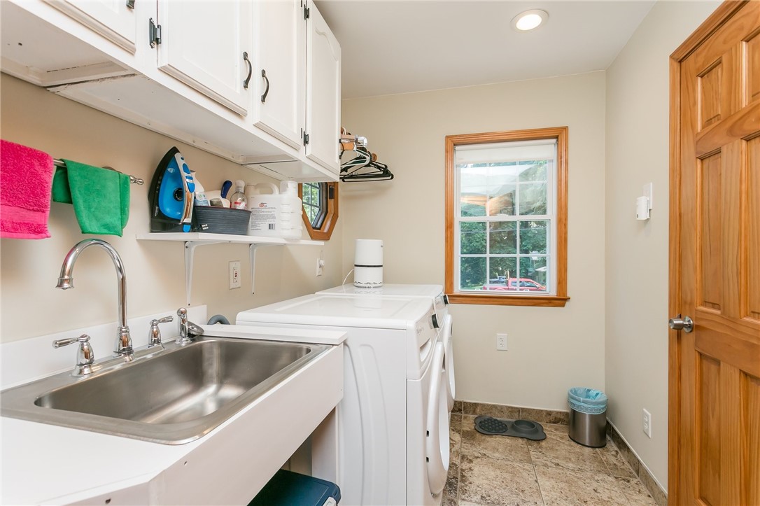 174 Dickinson Road Webster, NY 14580 - Photo 28 of 41