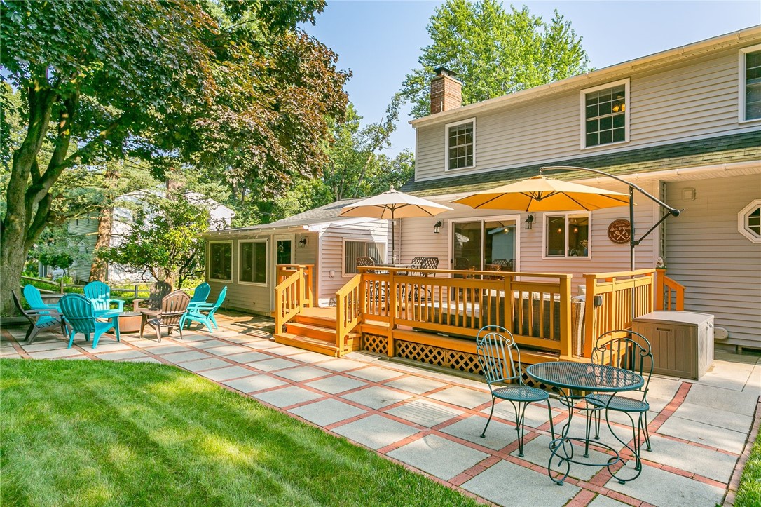 174 Dickinson Road Webster, NY 14580 - Photo 30 of 41