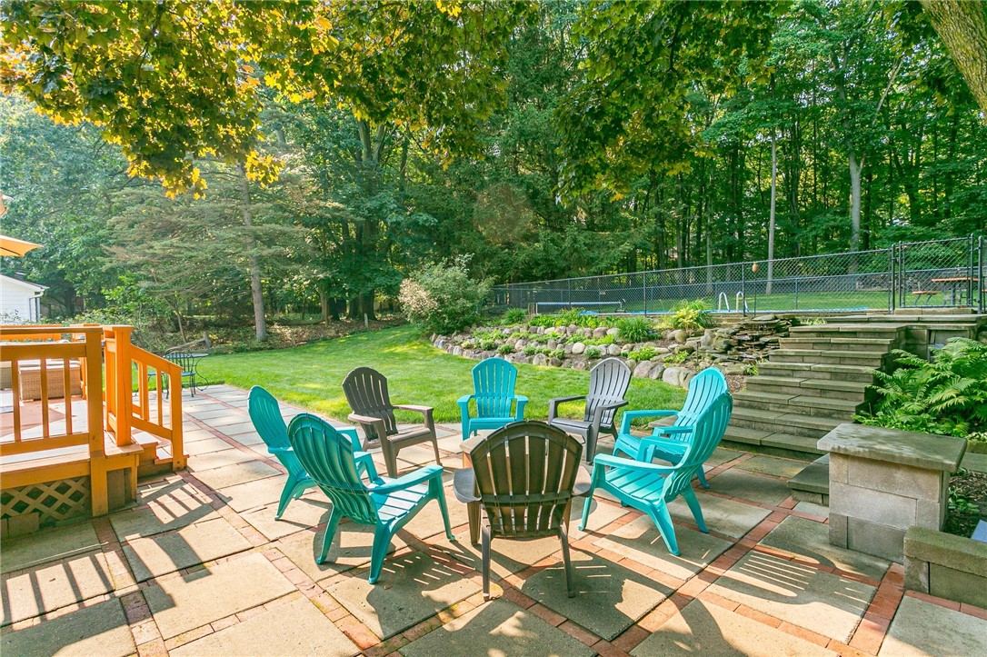 174 Dickinson Road Webster, NY 14580 - Photo 33 of 41