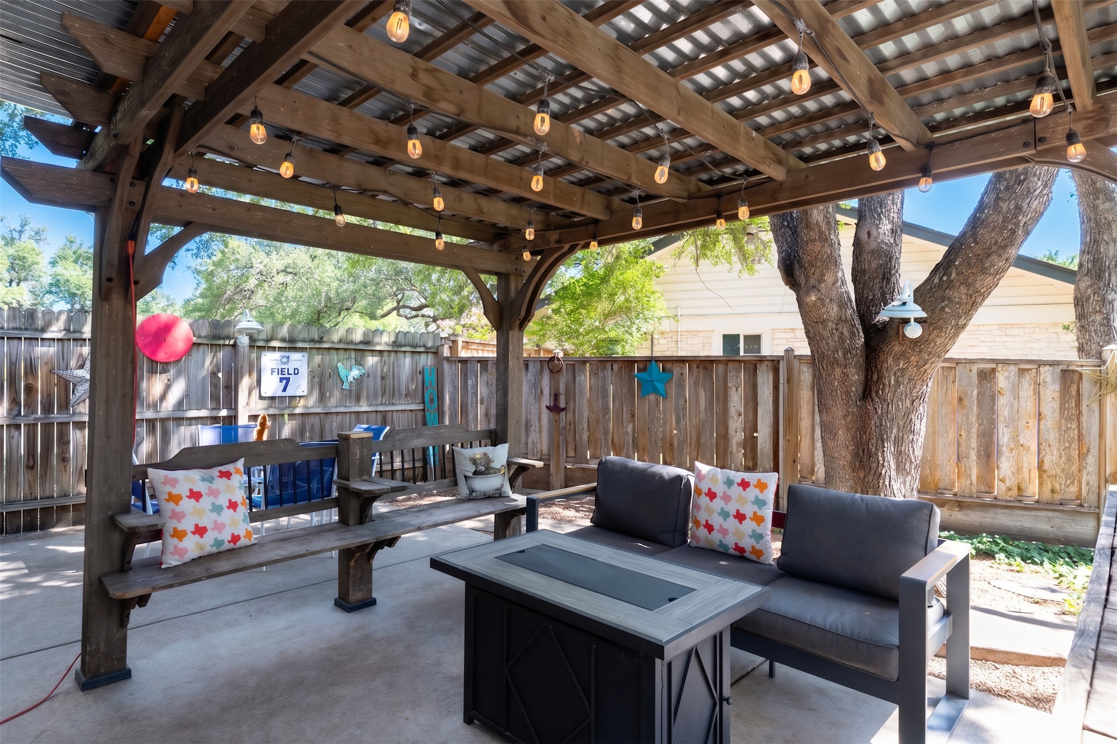 3423 Bluebonnet Trail Georgetown, TX 78628 - Photo 2 of 24