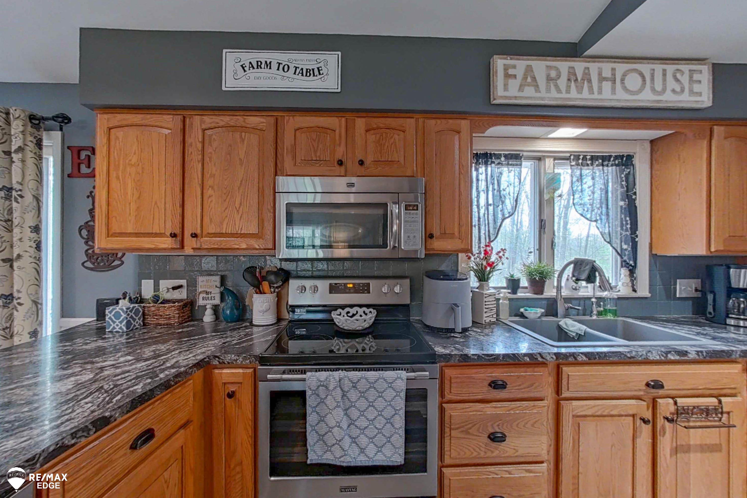 3655 Flint River Road Columbiaville, MI 48421 - Photo 27 of 69 50108218-27.JPG