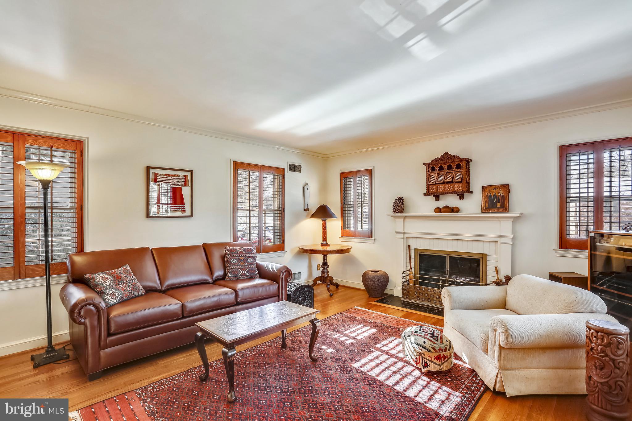 5409 Ridgefield Road Bethesda, MD 20816 - Photo 13 of 56