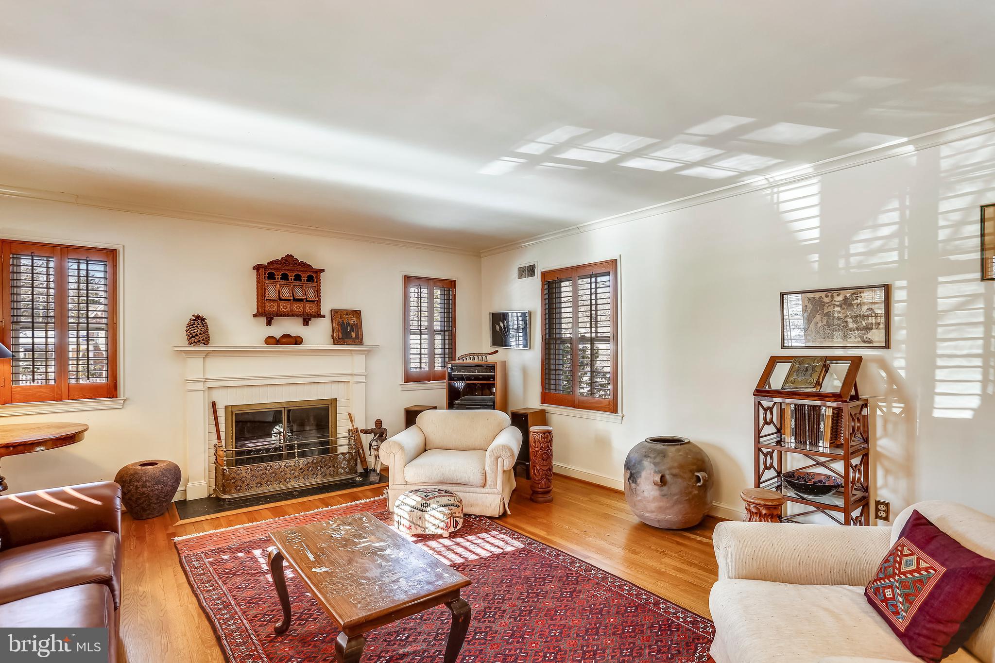 5409 Ridgefield Road Bethesda, MD 20816 - Photo 15 of 56
