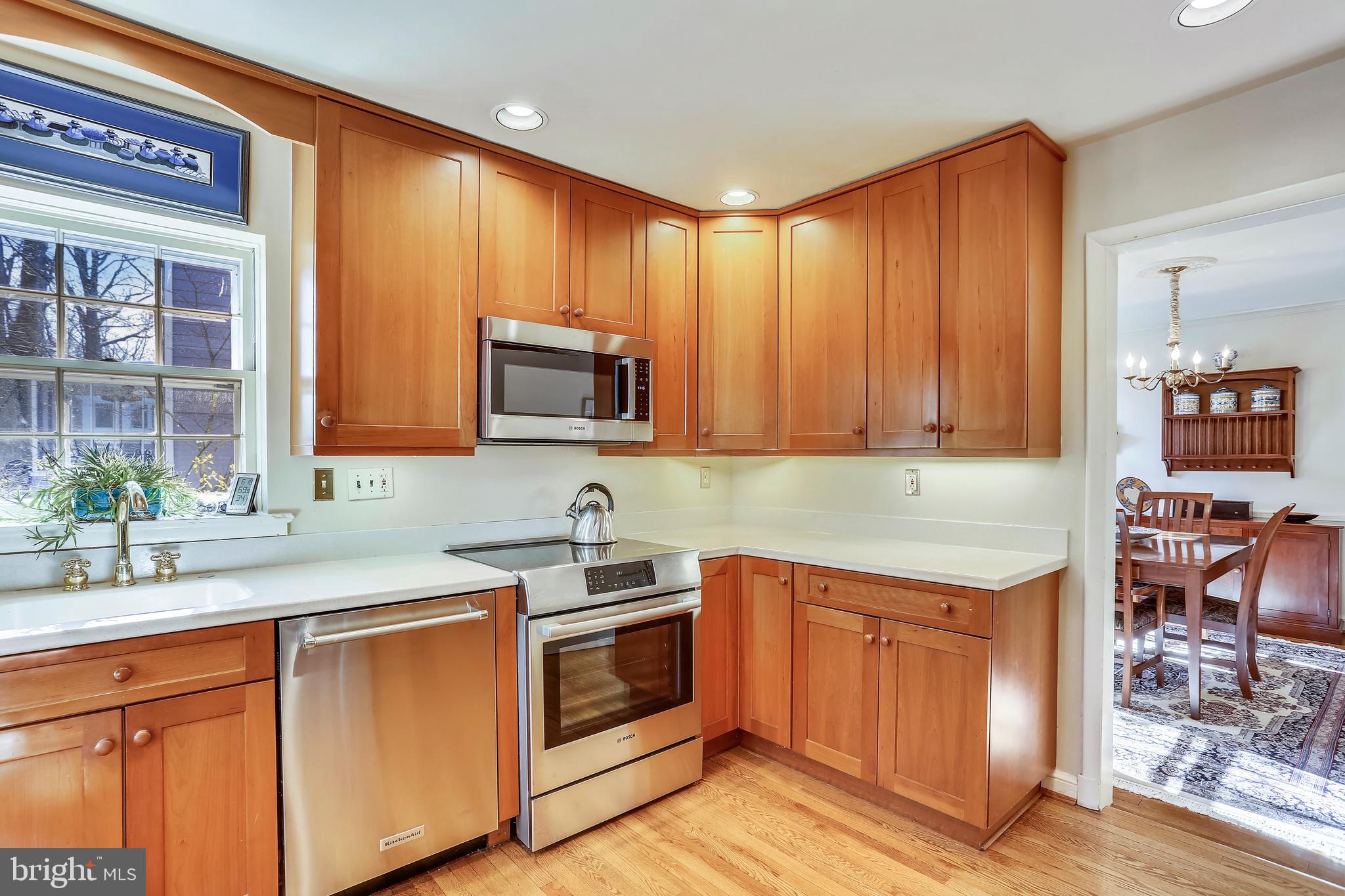 5409 Ridgefield Road Bethesda, MD 20816 - Photo 23 of 56