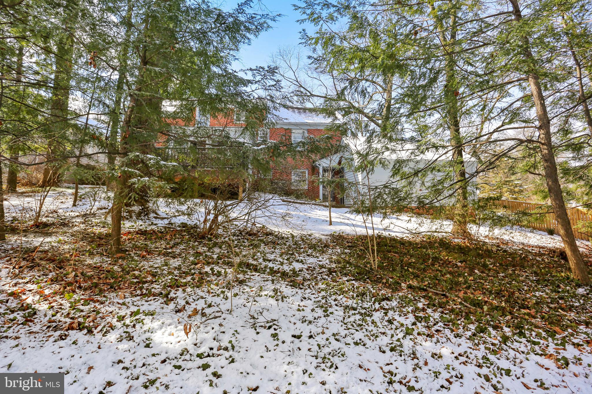 5409 Ridgefield Road Bethesda, MD 20816 - Photo 7 of 56