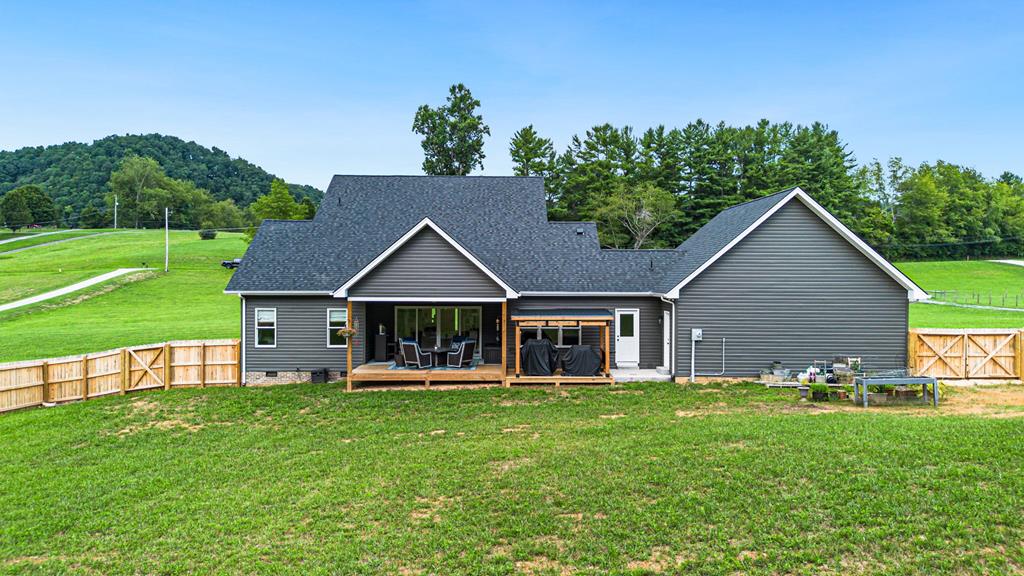24076 Watauga Road Abingdon, VA 24211 - Photo 3 of 52 Gallery Image 3