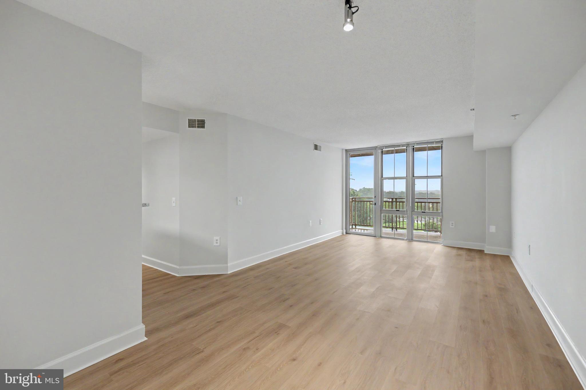 11800 Sunset Hills Road, Unit 705 Reston, VA 20190 - Photo 5 of 56