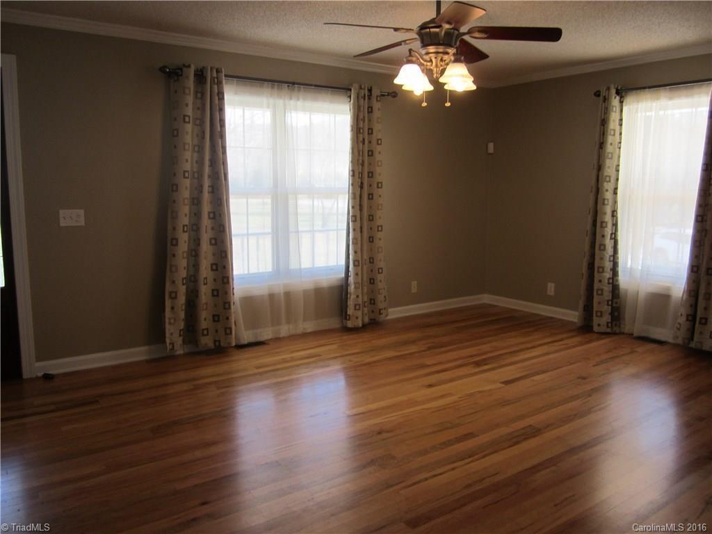 729 Kepley Road Lexington, NC 27292 - Photo 5 of 15 Gallery Image 5