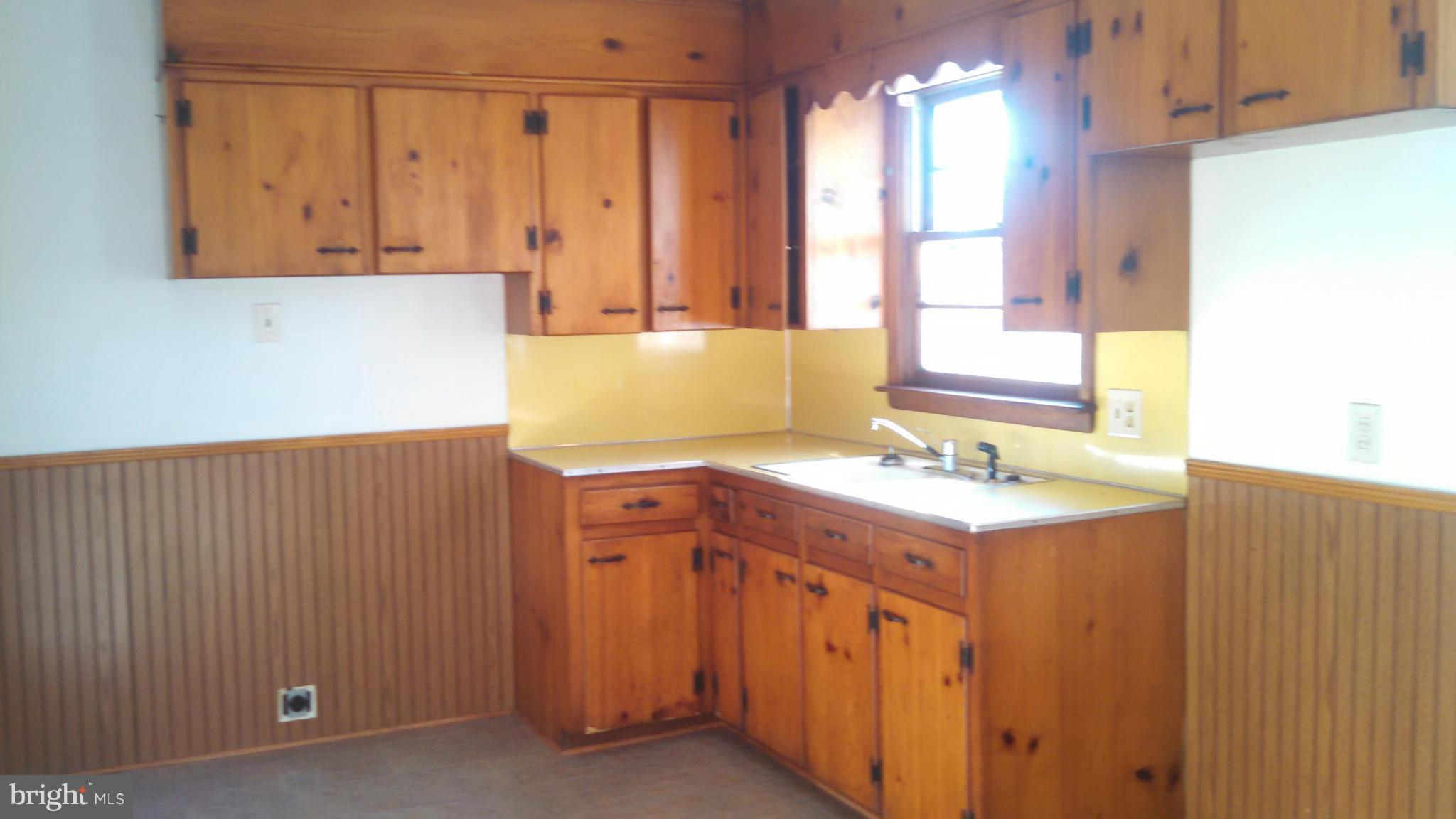 7 Emmert Road Hagerstown, MD 21740 - Photo 8 of 21 Kitchen