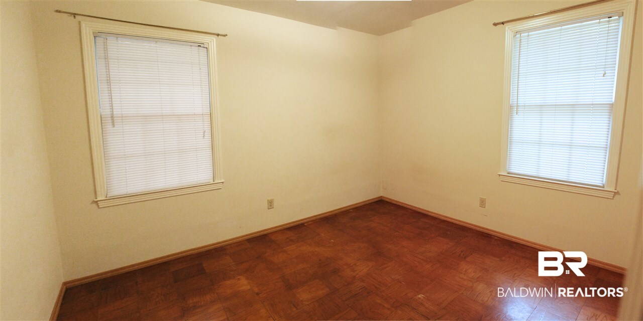 120 Glen Oaks Road Mobile, AL 36608 - Photo 9 of 16