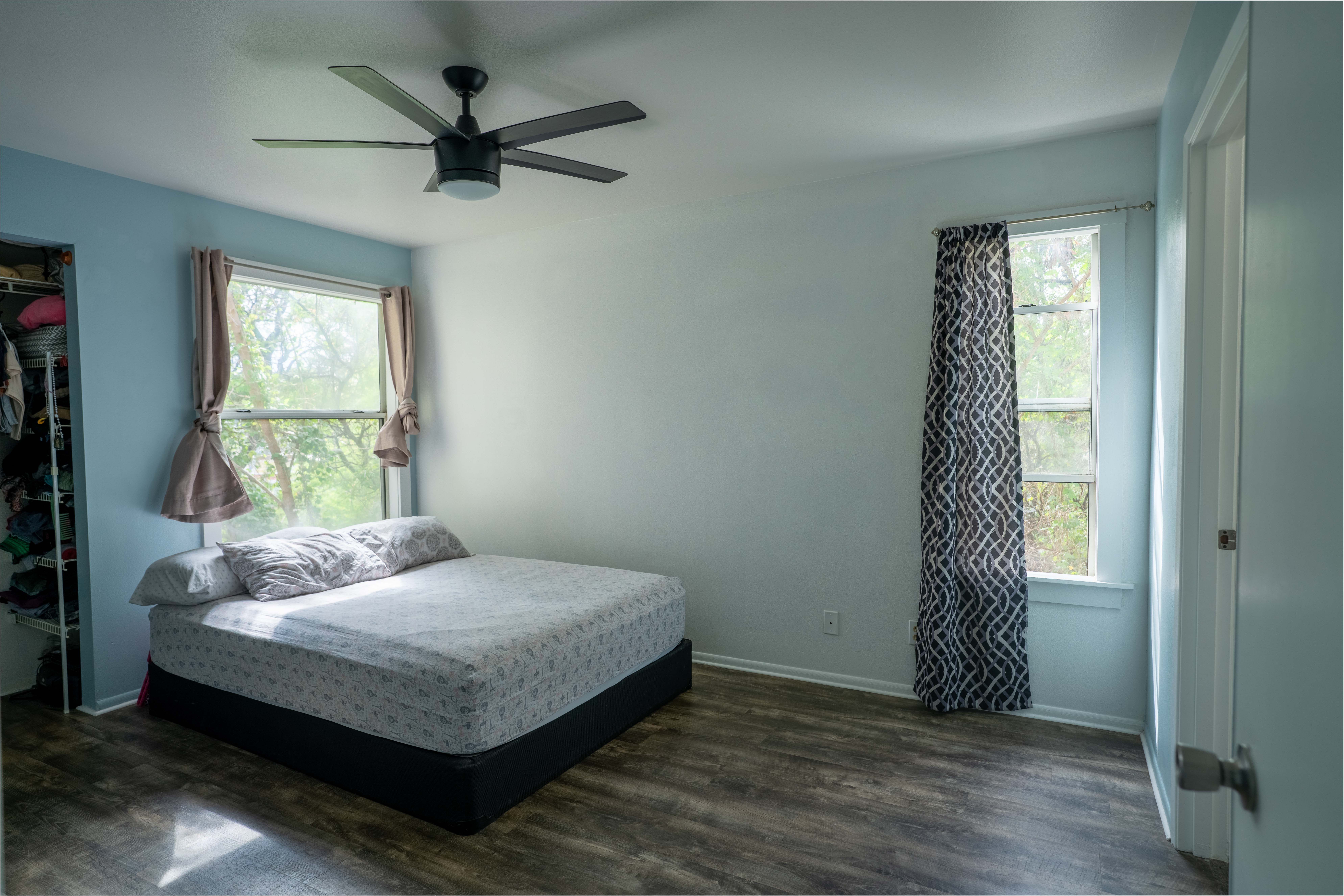 68-3831 Lua Kula Street, Unit L107 Waikoloa, HI 96738 - Photo 5 of 17 a bedroom with a bed and a window