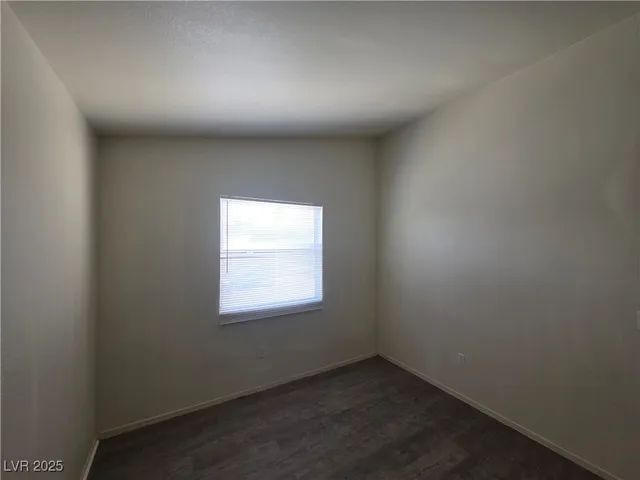 $1,600 | 5402 Night Swim Lane, Las Vegas, NV 89113