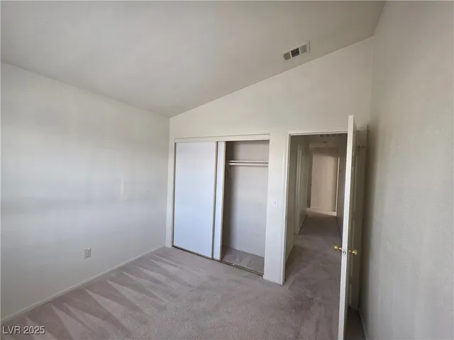 $1,600 | 5402 Night Swim Lane, Las Vegas, NV 89113