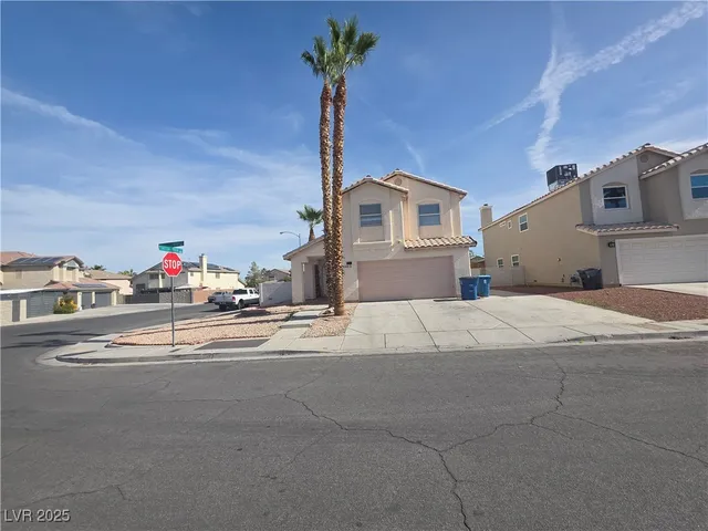 $1,600 | 5402 Night Swim Lane, Las Vegas, NV 89113