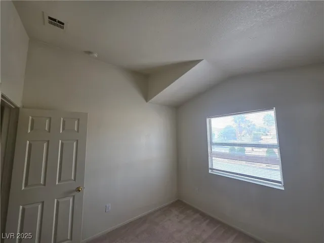 $1,600 | 5402 Night Swim Lane, Las Vegas, NV 89113