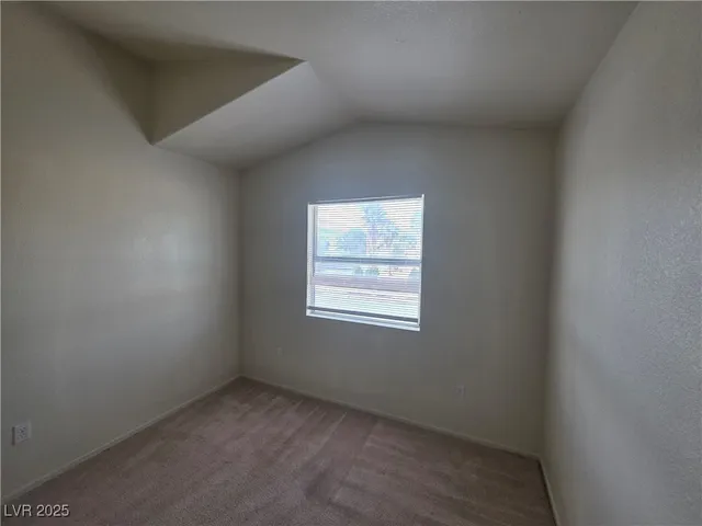 $1,600 | 5402 Night Swim Lane, Las Vegas, NV 89113