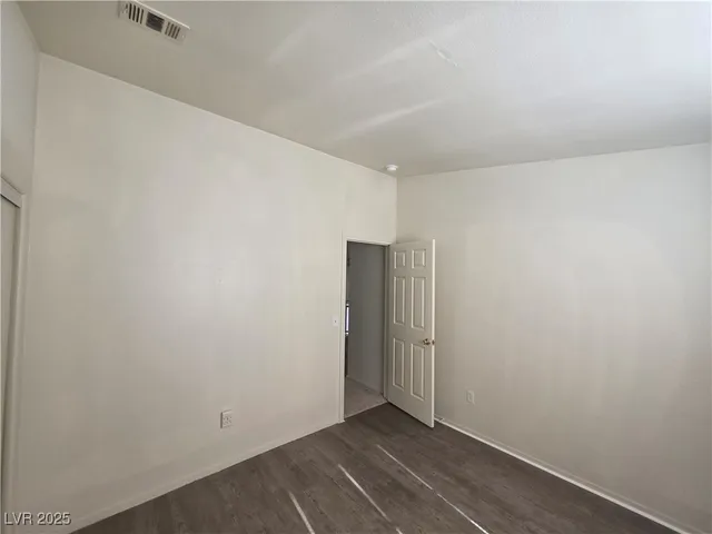 $1,600 | 5402 Night Swim Lane, Las Vegas, NV 89113