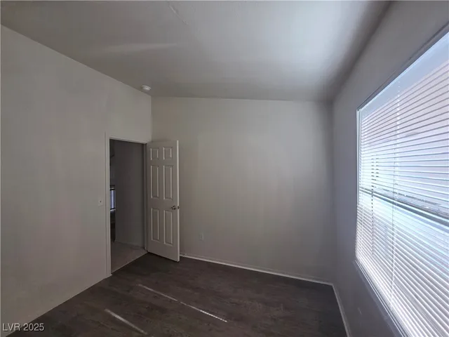 $1,600 | 5402 Night Swim Lane, Las Vegas, NV 89113