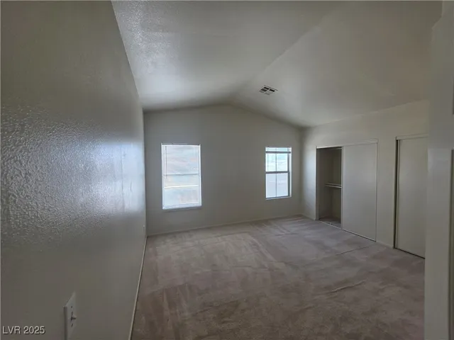 $1,600 | 5402 Night Swim Lane, Las Vegas, NV 89113