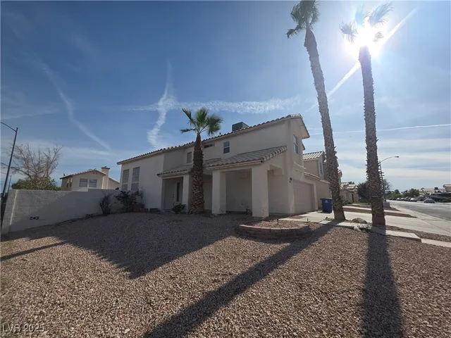 $1,600 | 5402 Night Swim Lane, Las Vegas, NV 89113