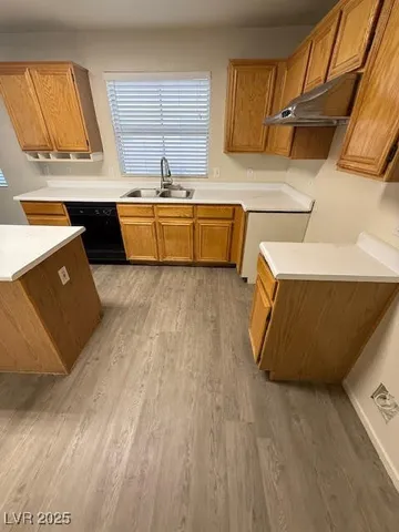 $1,600 | 5402 Night Swim Lane, Las Vegas, NV 89113