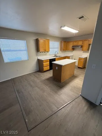 $1,600 | 5402 Night Swim Lane, Las Vegas, NV 89113