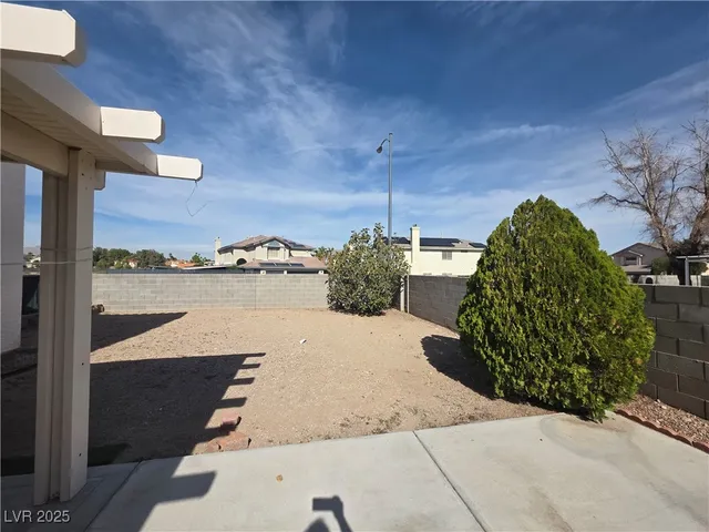 $1,600 | 5402 Night Swim Lane, Las Vegas, NV 89113