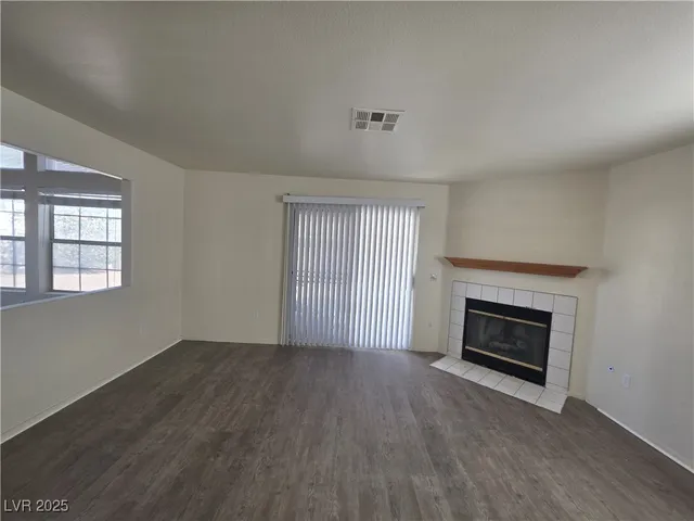 $1,600 | 5402 Night Swim Lane, Las Vegas, NV 89113