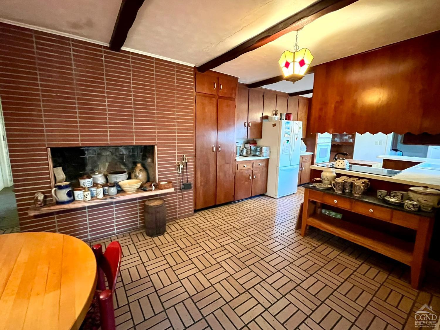375 Church Road Hudson, NY 12534 - Photo 4 of 15 a kitchen with sink stove and refrigerator