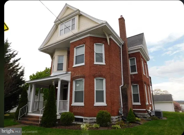 $429,900 | 140 North Grant Street, Waynesboro, PA 17268