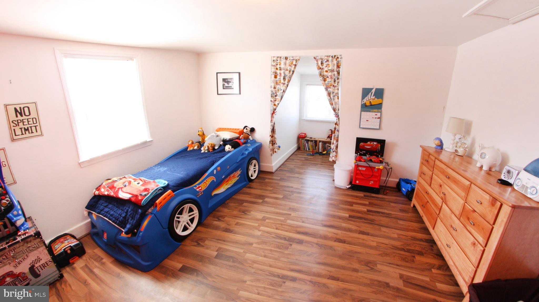 303 North Hammonds Ferry Road Linthicum Heights, MD 21090 - Photo 11 of 30 Bedroom