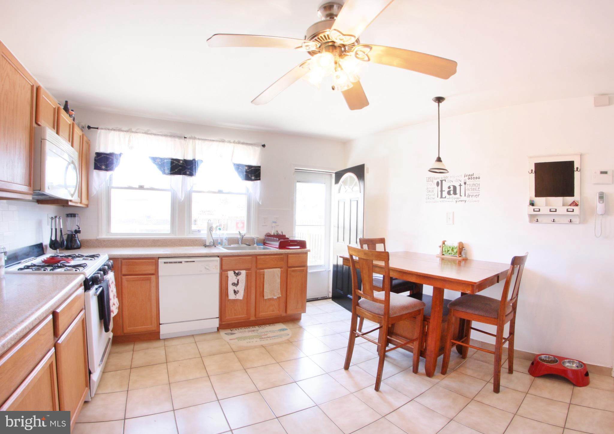 303 North Hammonds Ferry Road Linthicum Heights, MD 21090 - Photo 12 of 30 Kitchen