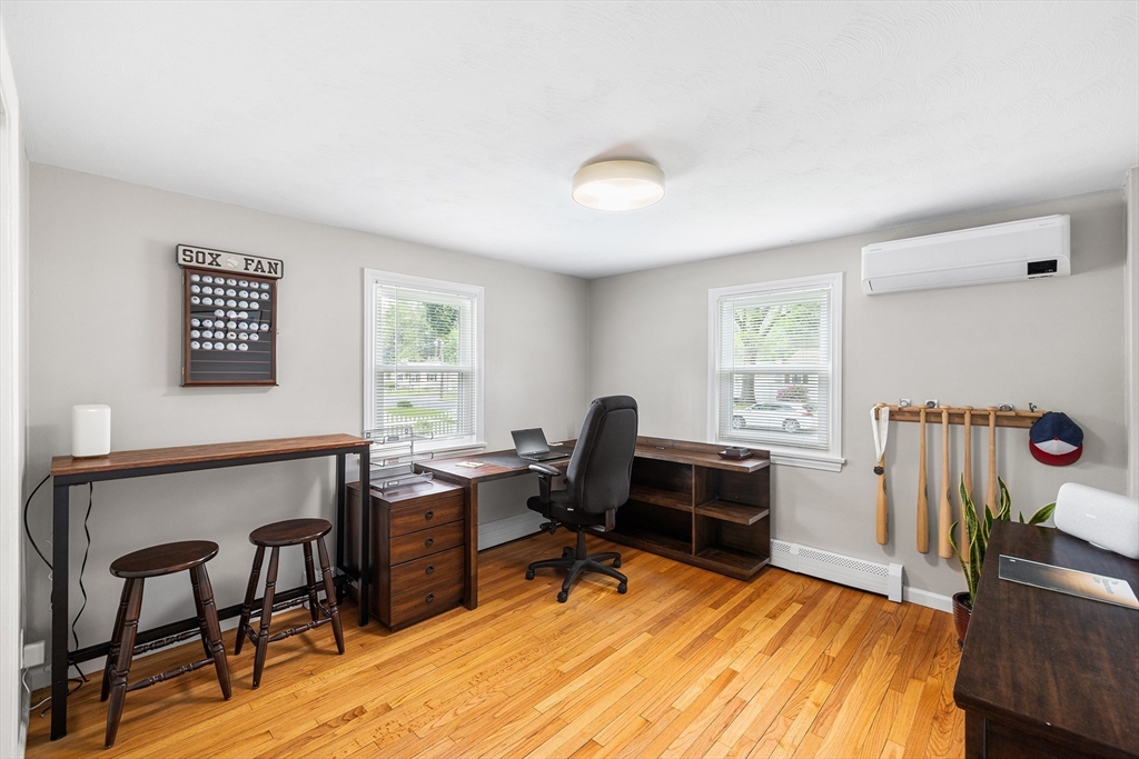 24 Pearl Lane Springfield, MA 01129 - Photo 16 of 41