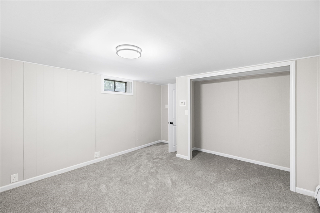 24 Pearl Lane Springfield, MA 01129 - Photo 29 of 41