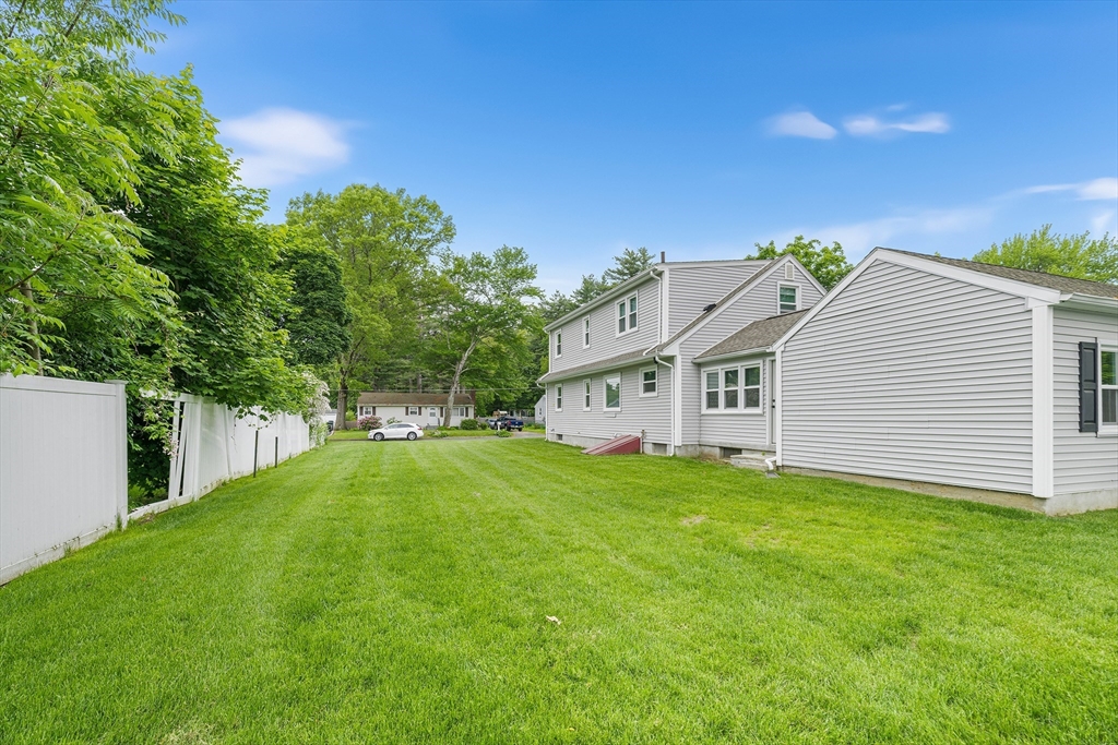 24 Pearl Lane Springfield, MA 01129 - Photo 40 of 41