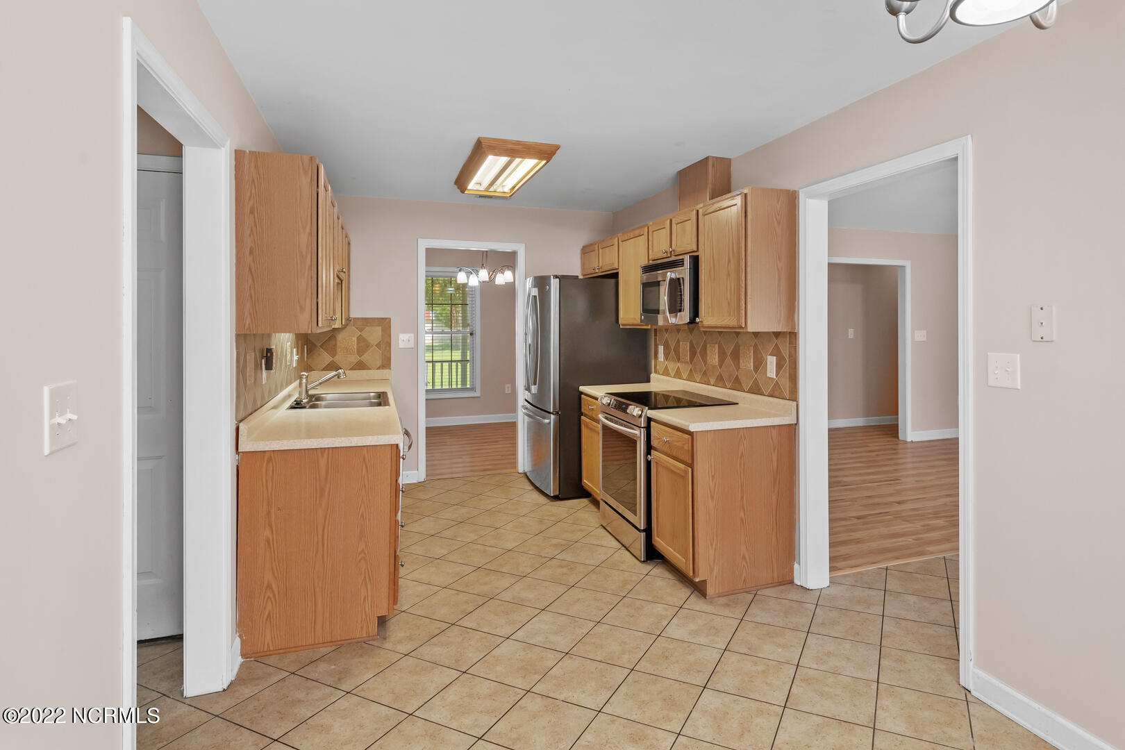 158 Bryan Road Richlands, NC 28574 - Photo 16 of 43 15