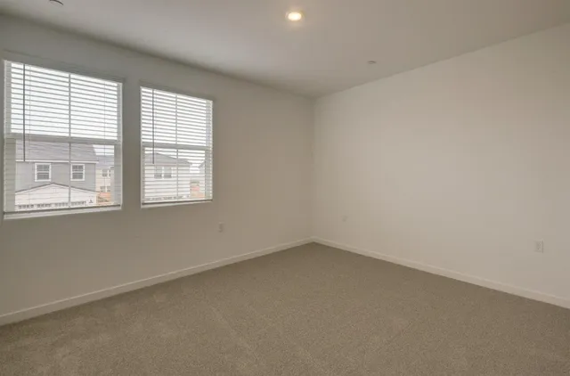 $2,600 | 905 Plum Tree Avenue, Clovis, CA 93619