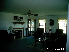 24659 Brookwood Hills Road Athens, IL 62613 - Photo 6 of 8 Gallery Image 6