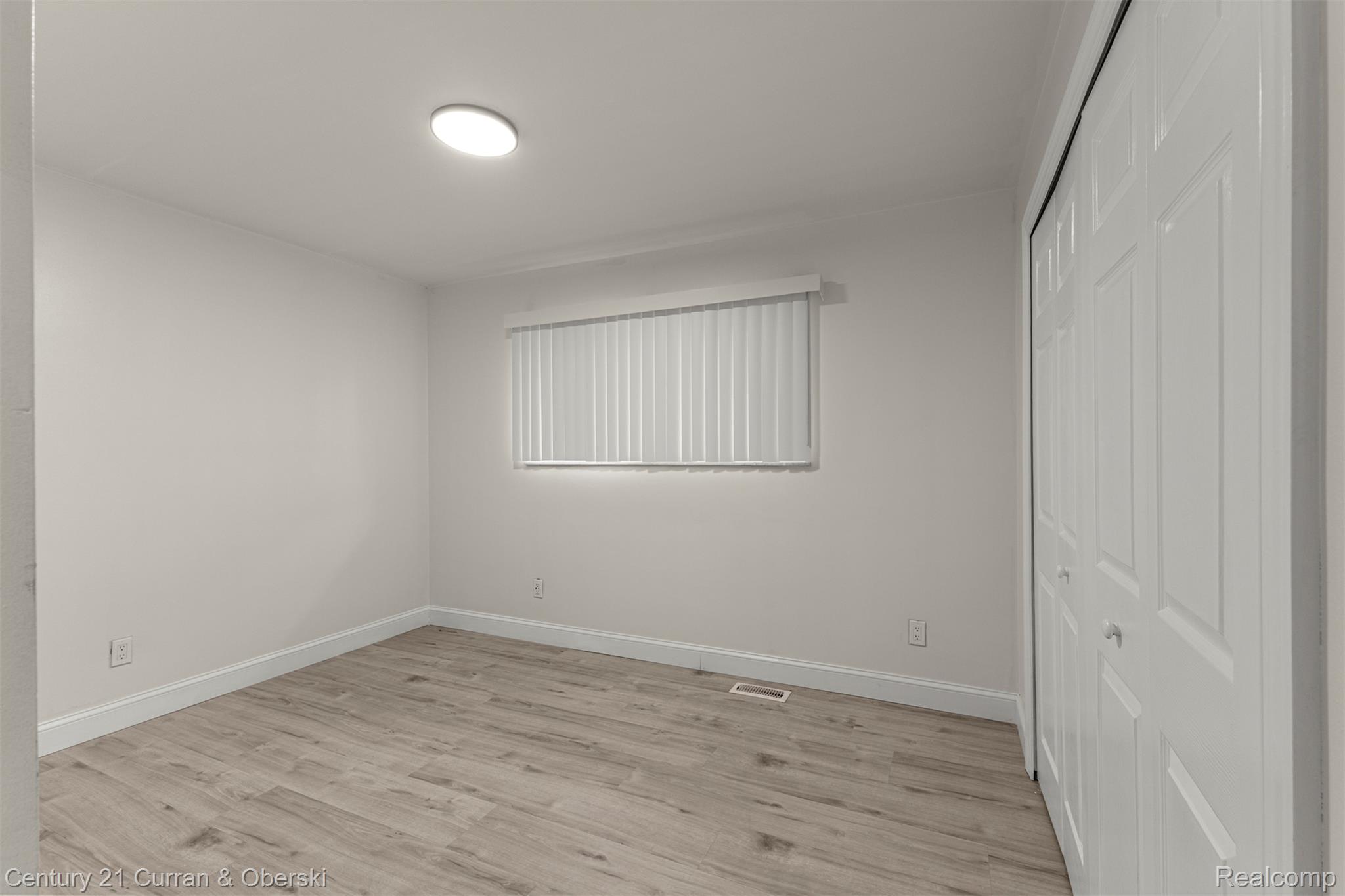 11276 Pardee Road Taylor, MI 48180 - Photo 28 of 58 24.jpg