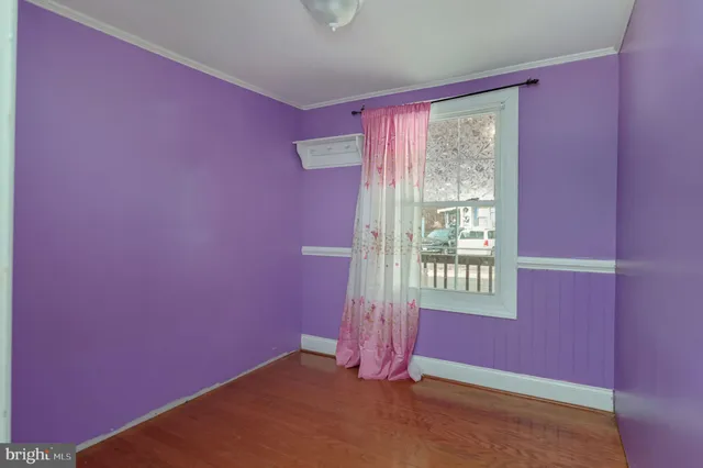 a view of livingroom with hardwood