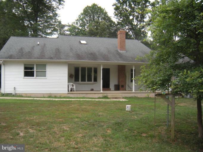 Exterior (Rear)