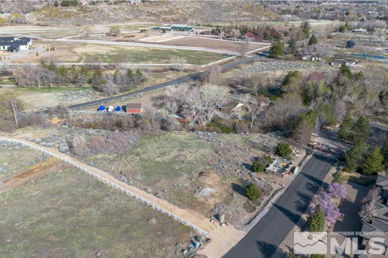2250 Foothill Road Reno, NV 89511 - Photo 31 of 37 a view of a dry yard with wooden floor