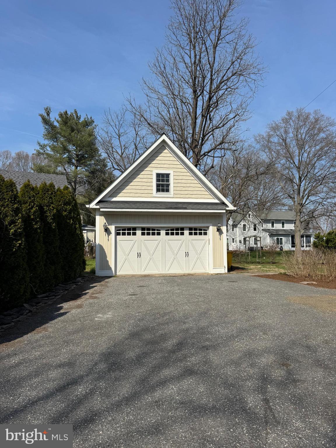1268 Hayes Road Shady Side, MD 20764 - Photo 11 of 35 Garage