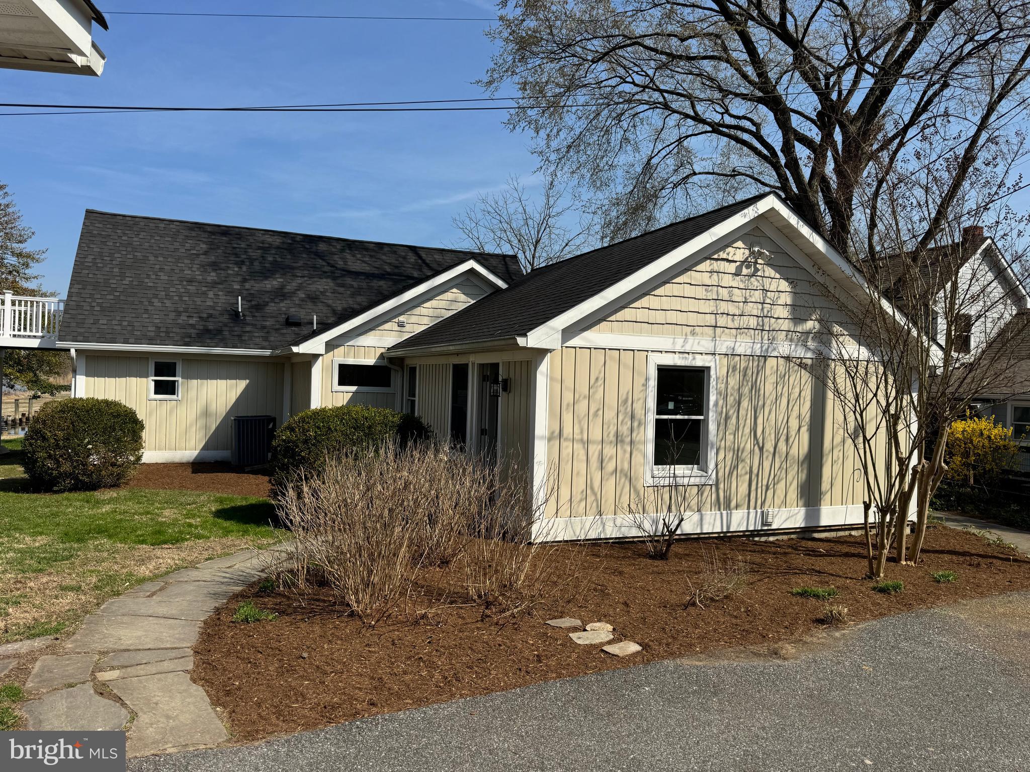 1268 Hayes Road Shady Side, MD 20764 - Photo 13 of 35 Front View