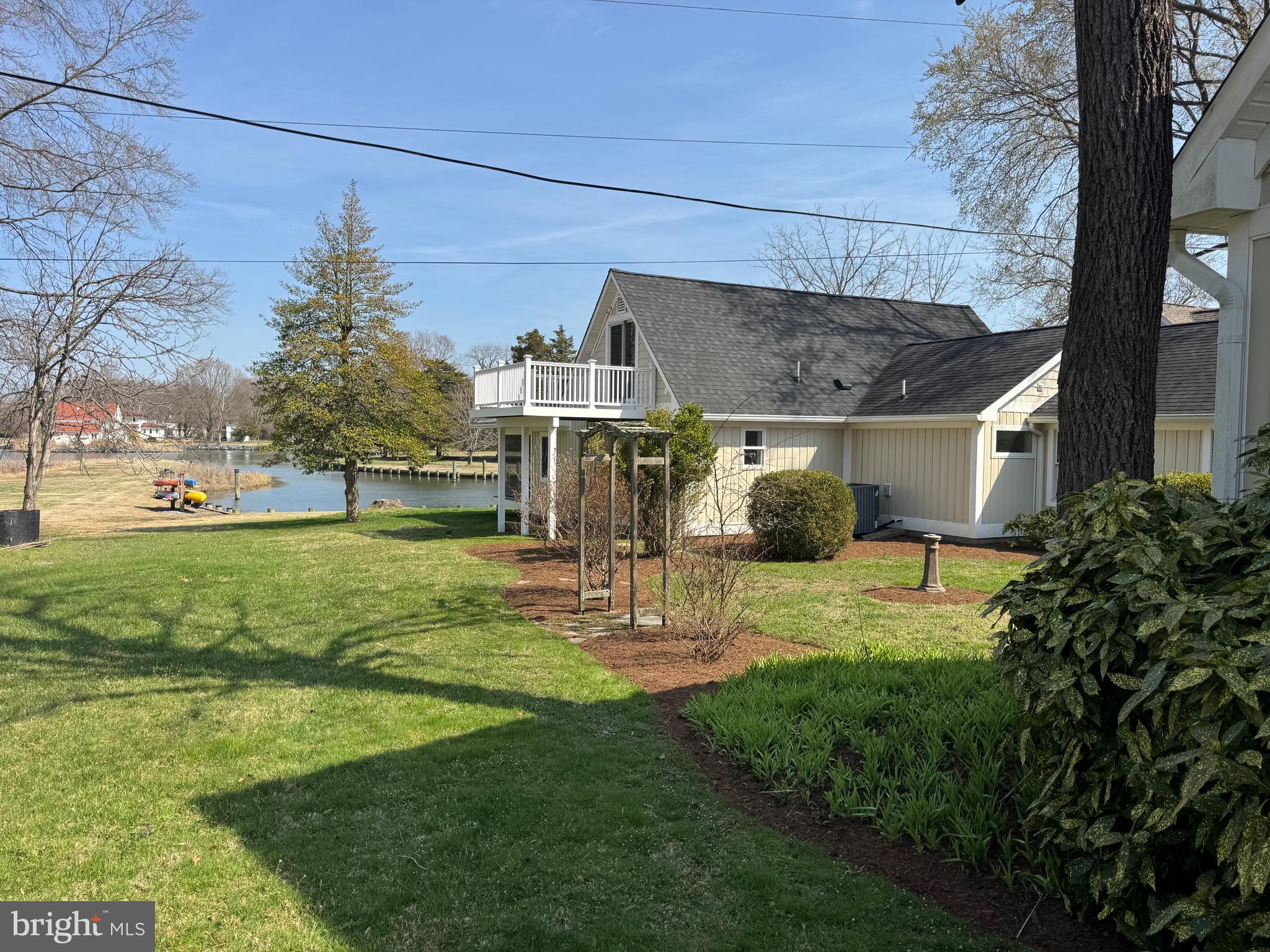 1268 Hayes Road Shady Side, MD 20764 - Photo 23 of 35 Side View